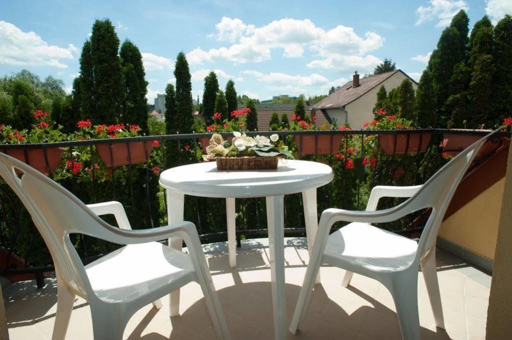 Heviz Apartman Heviz Ngoại thất bức ảnh